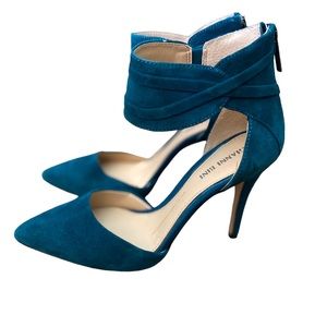 GIANNI BINI Sz 7M Teal Green Blue Suede Ankle Strap Closed Toe Heels NEW